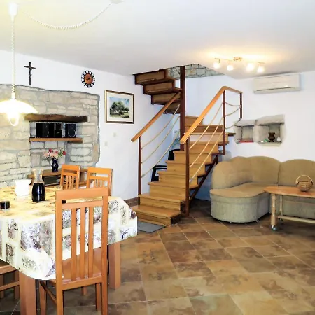 Holiday home Josip - Roj436 By Interhome